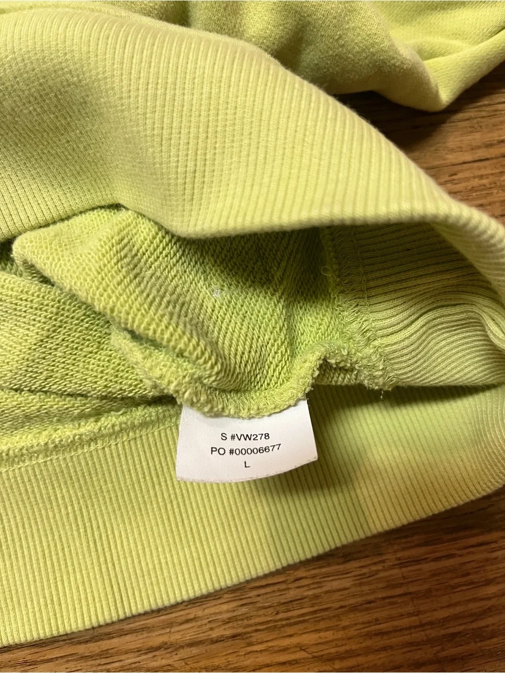 Vuori Sedona Crewneck Soft Sweatshirt Lime Green Pullover Relaxed Fit Minimalist